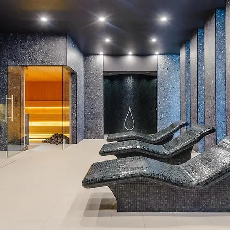 Z Basenem-polanki Aqua - * Kołobrzeg