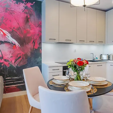 Z Basenem-polanki Aqua - *