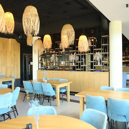 Z Basenem-polanki Aqua - *